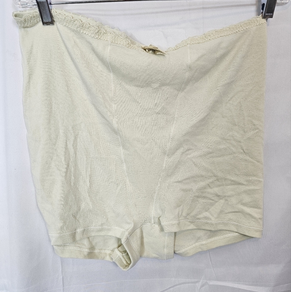 SKIMS size 4X pointelle High-waisted panties shorts in Bone NWT